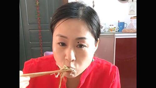 娱乐吃瓜酱朋友